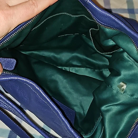 Coach hobo/ crossbody in Navy Blue pebbled leather - Picture 5 of 10